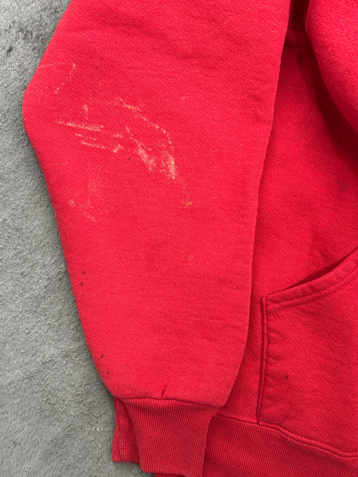 [L] 90a Russell Red Hood Zip-up