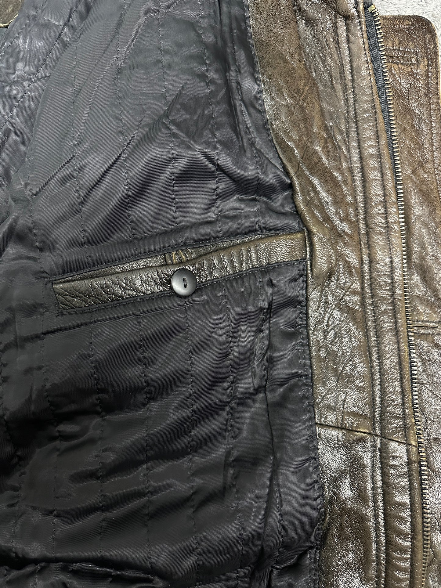 [100] 90s Harley Owners Group Leather Jacket