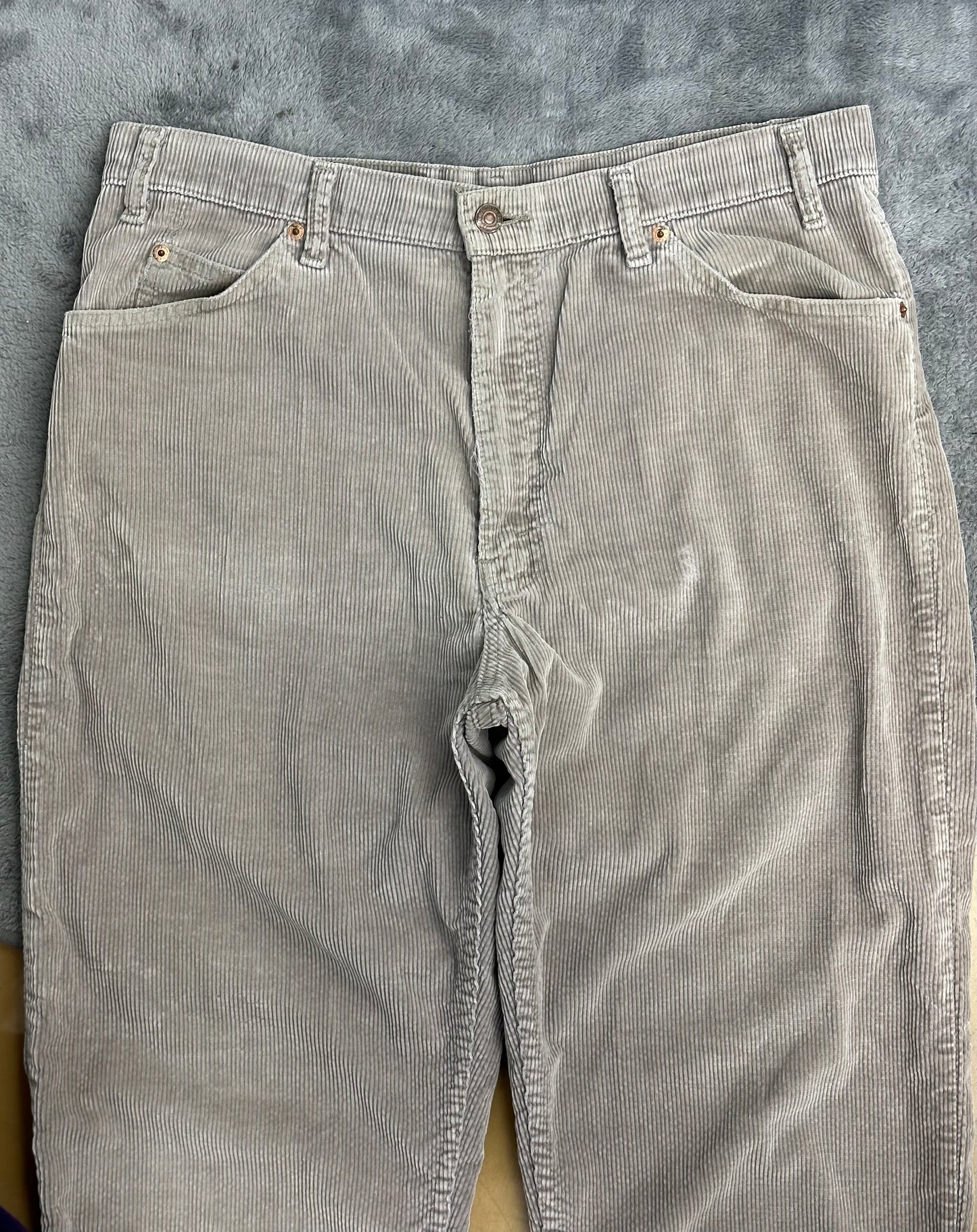 [36x32] 1994' Levi's 550 Corduroy Denim Pants