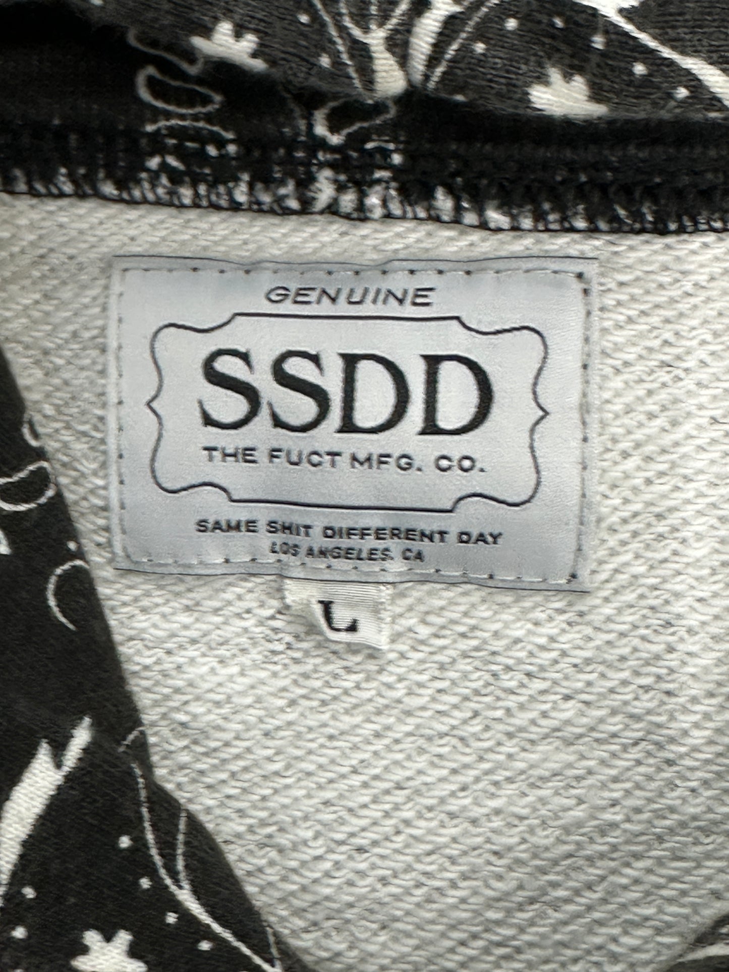 [L] FUCT SSDD Paisley Hood Zip-up