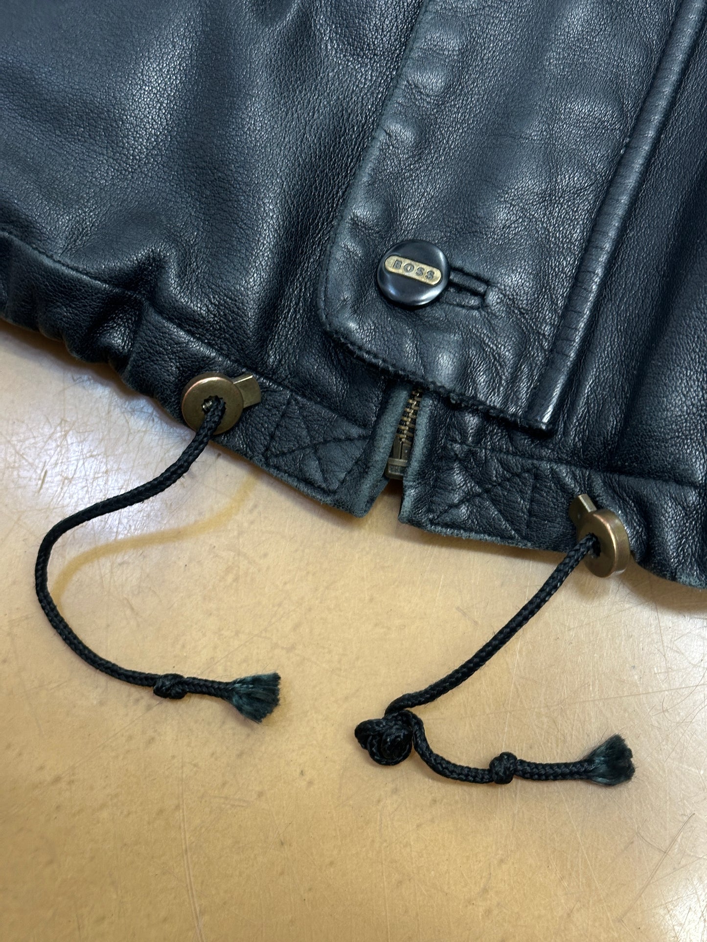 [54] 80s HUGO BOSS Leather Car Coat