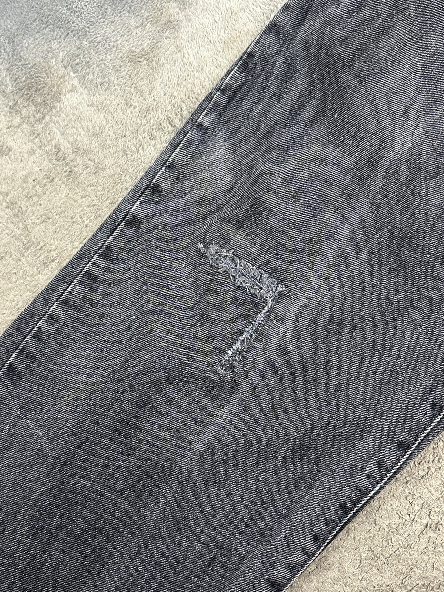 [36] Supreme Regular Jean Black