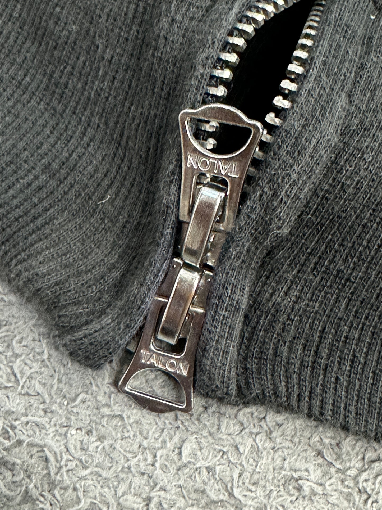 [L] FUCT SSDD Paisley Hood Zip-up