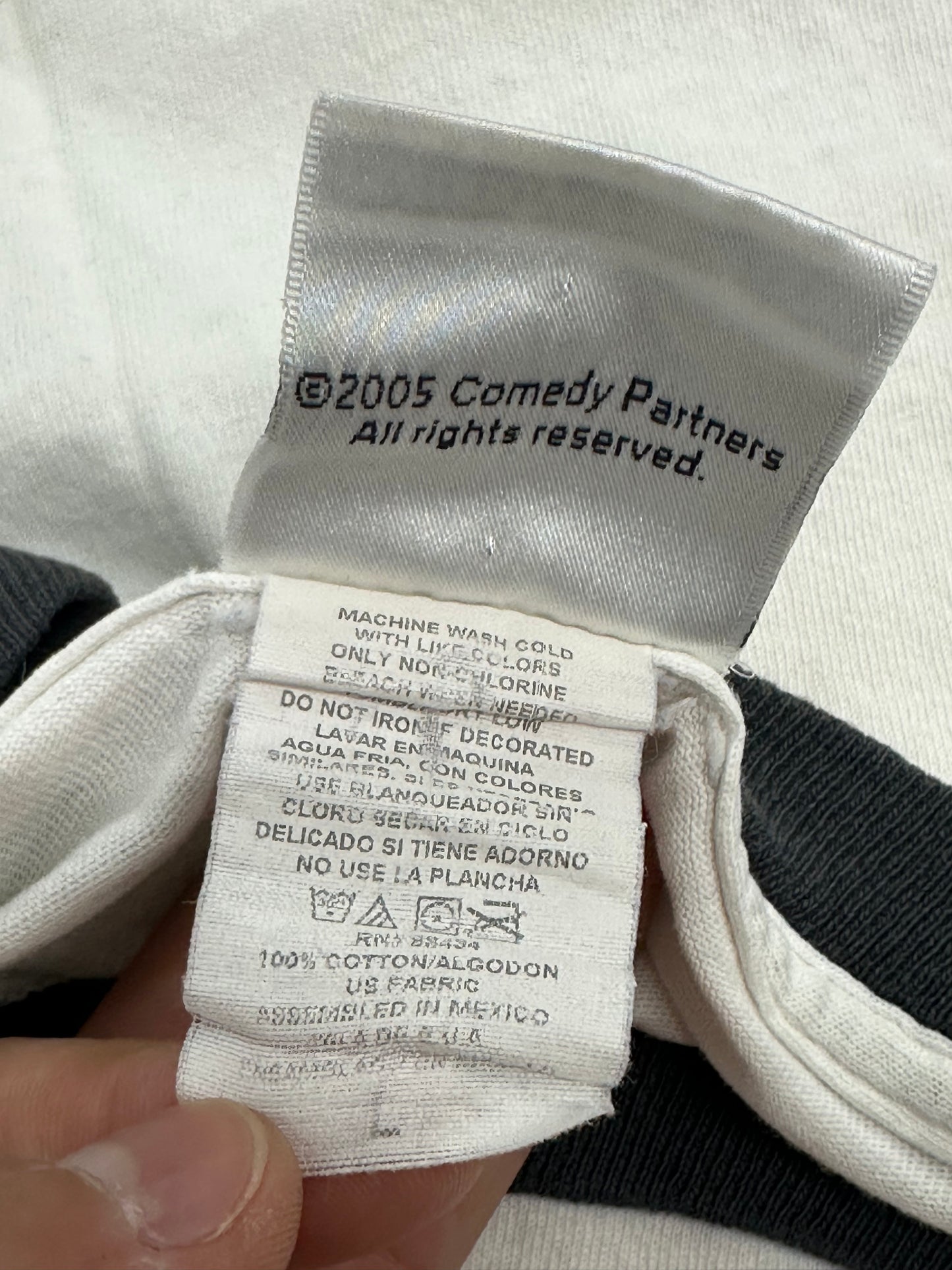 [L] 2005' South Park Cartoon Ringer Tee