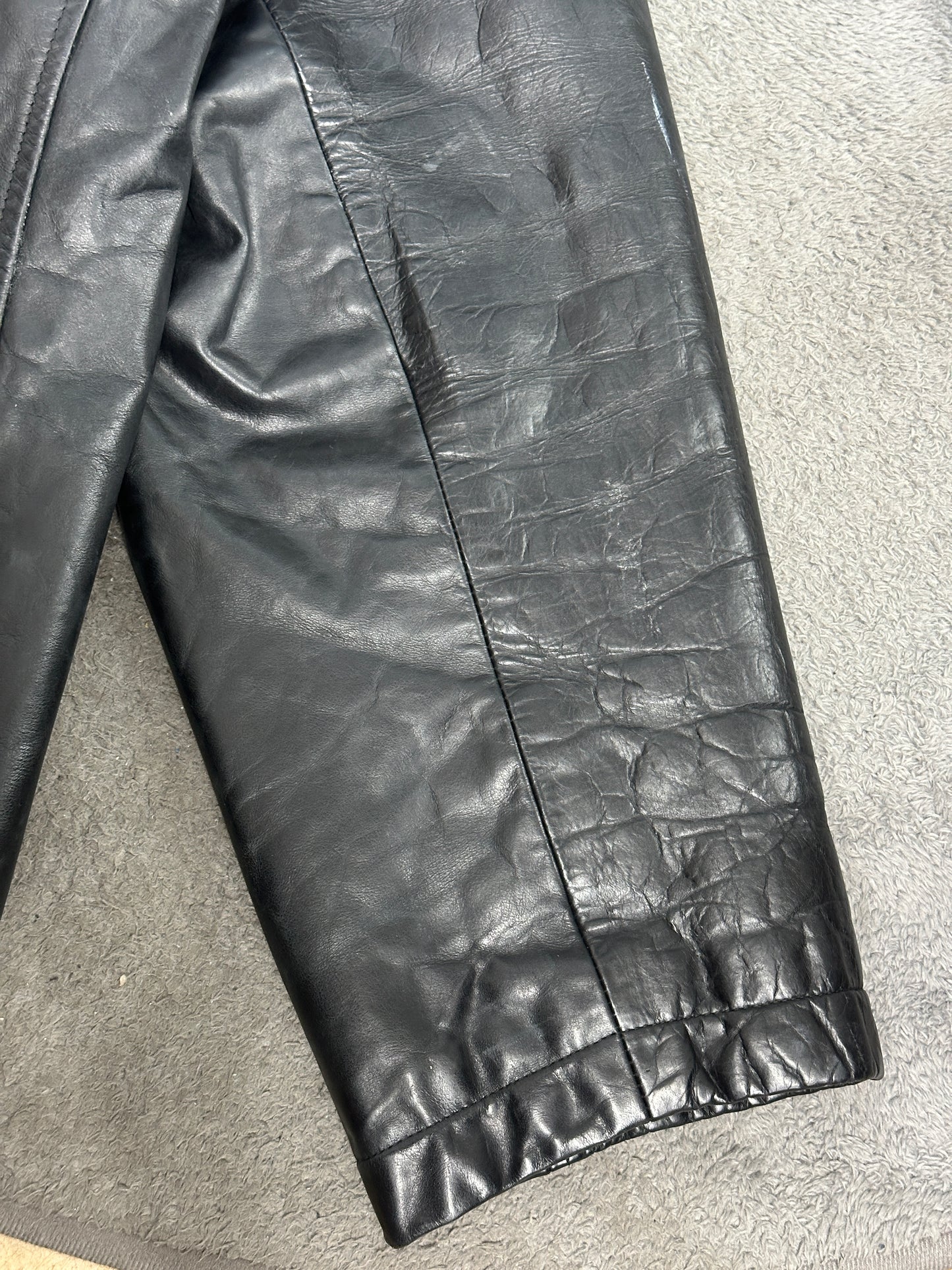 [56] 00s HUGO BOSS Calf Leather Coat