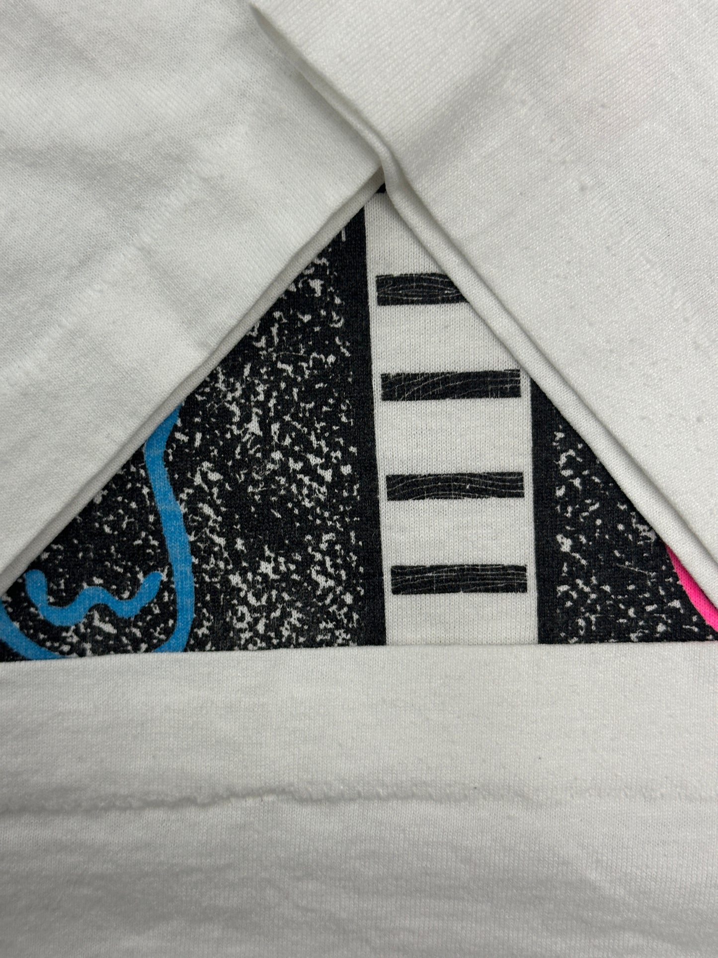 [XL] 90s Out of Control Tee