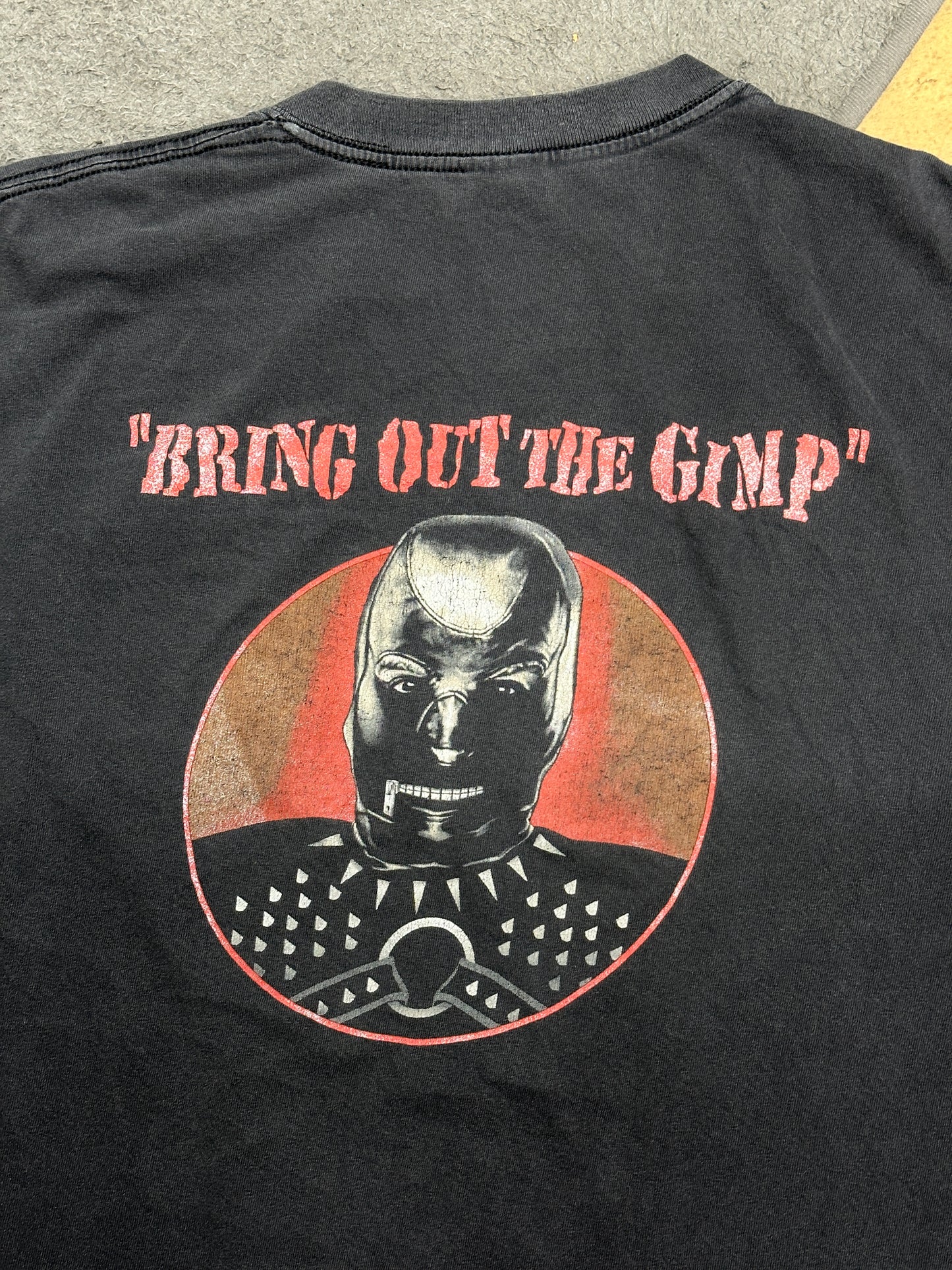 [L] Late 90s PULP FICTION ‘Bring out the GIMP' Tee