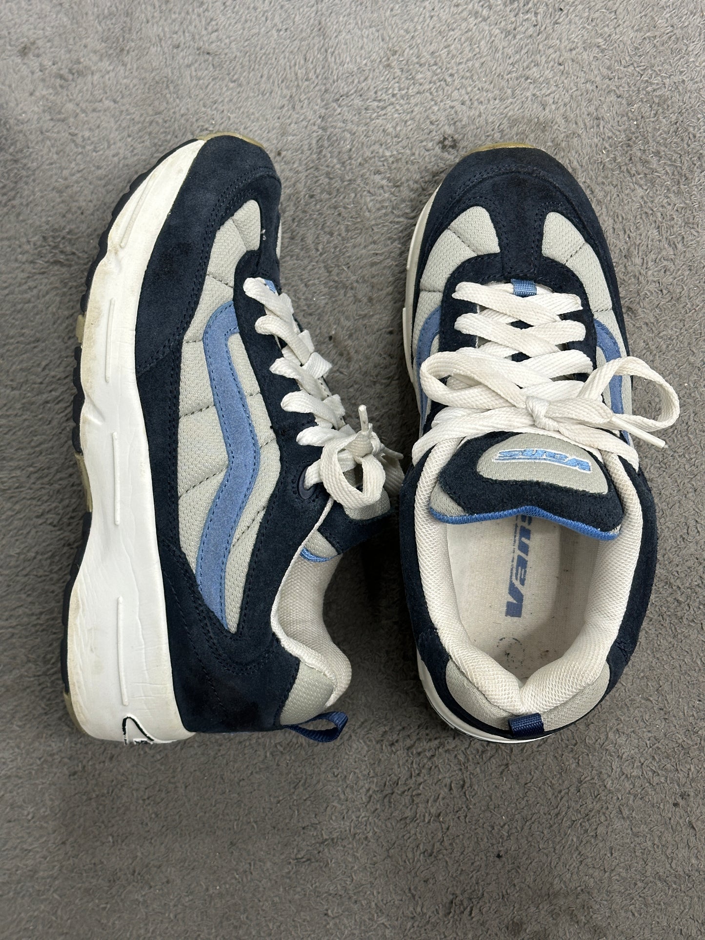 [US 9] 00s Vans Skateboard Female Shoes