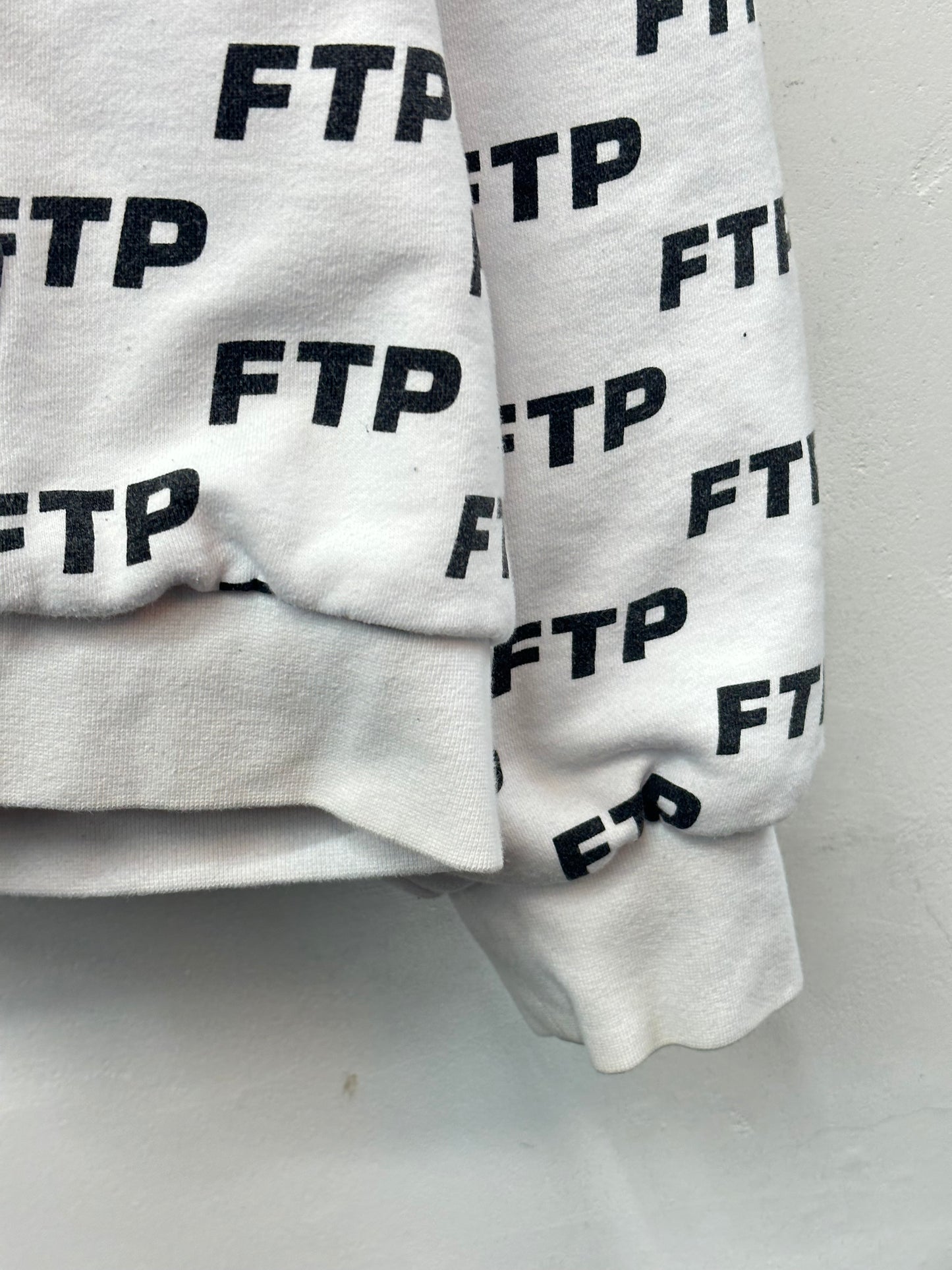 [3XL] 23FW FTP Reversible Logo Hoodie Zip-up