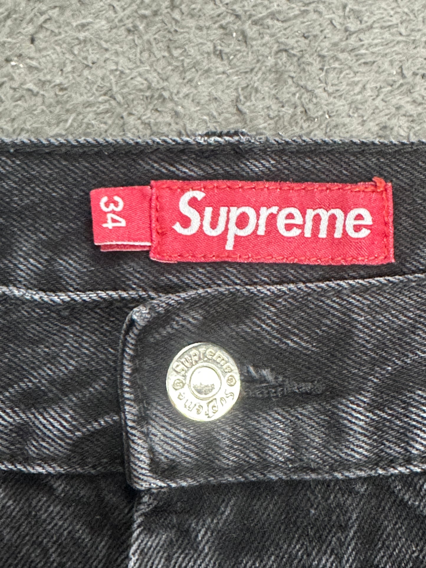 [34] Supreme Baggy Jeans Black