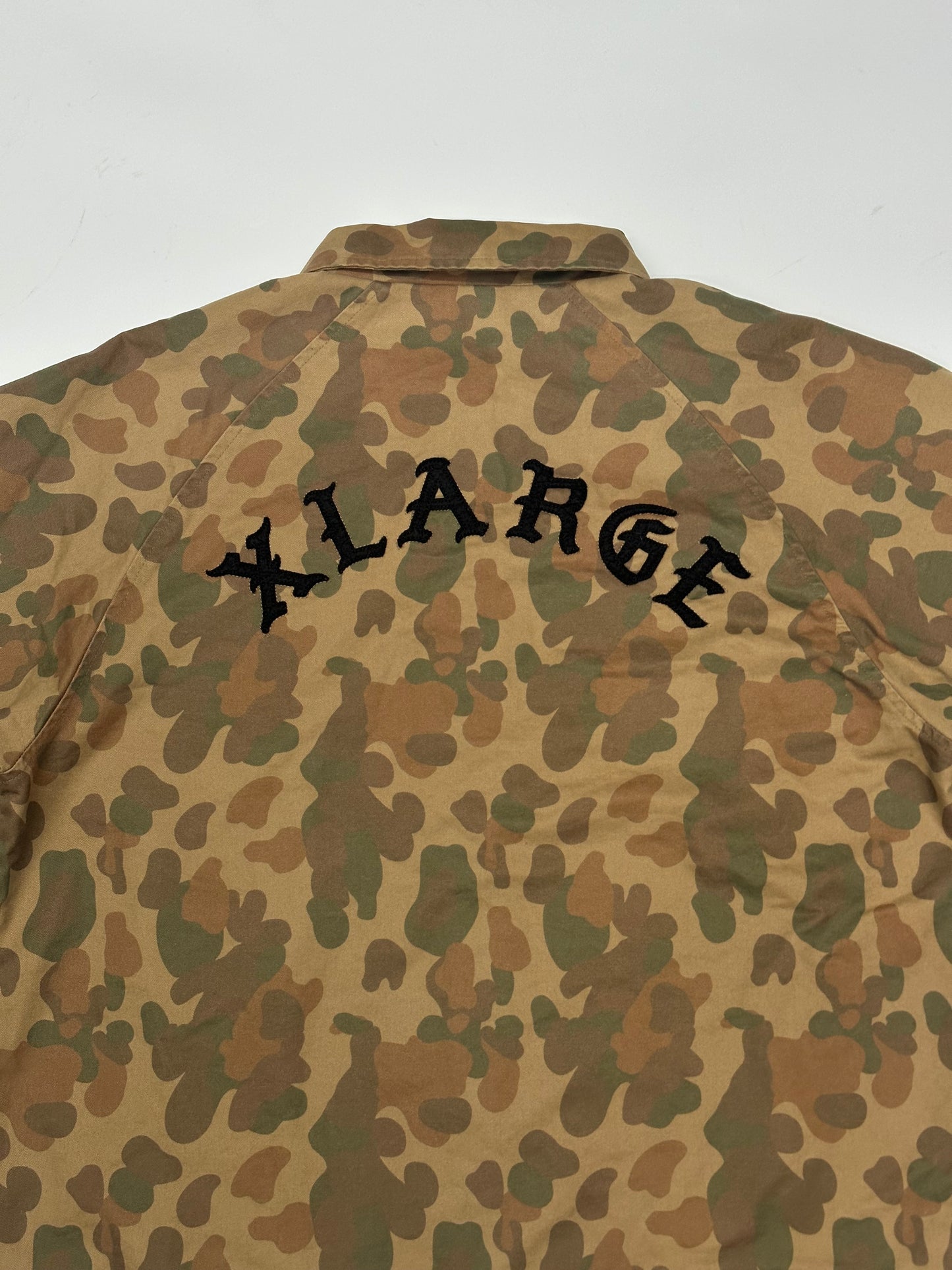 [L] X-LARGE camo Jacket