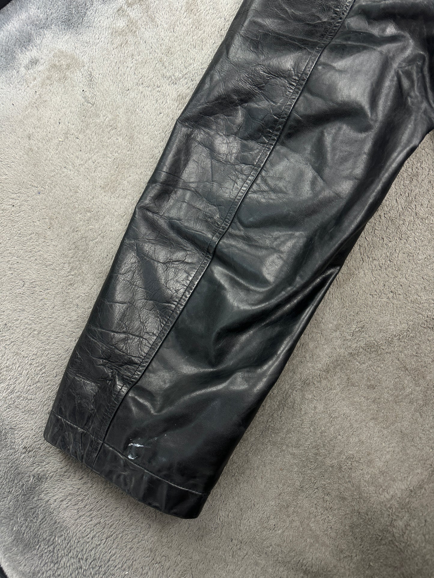 [56] 00s HUGO BOSS Calf Leather Coat