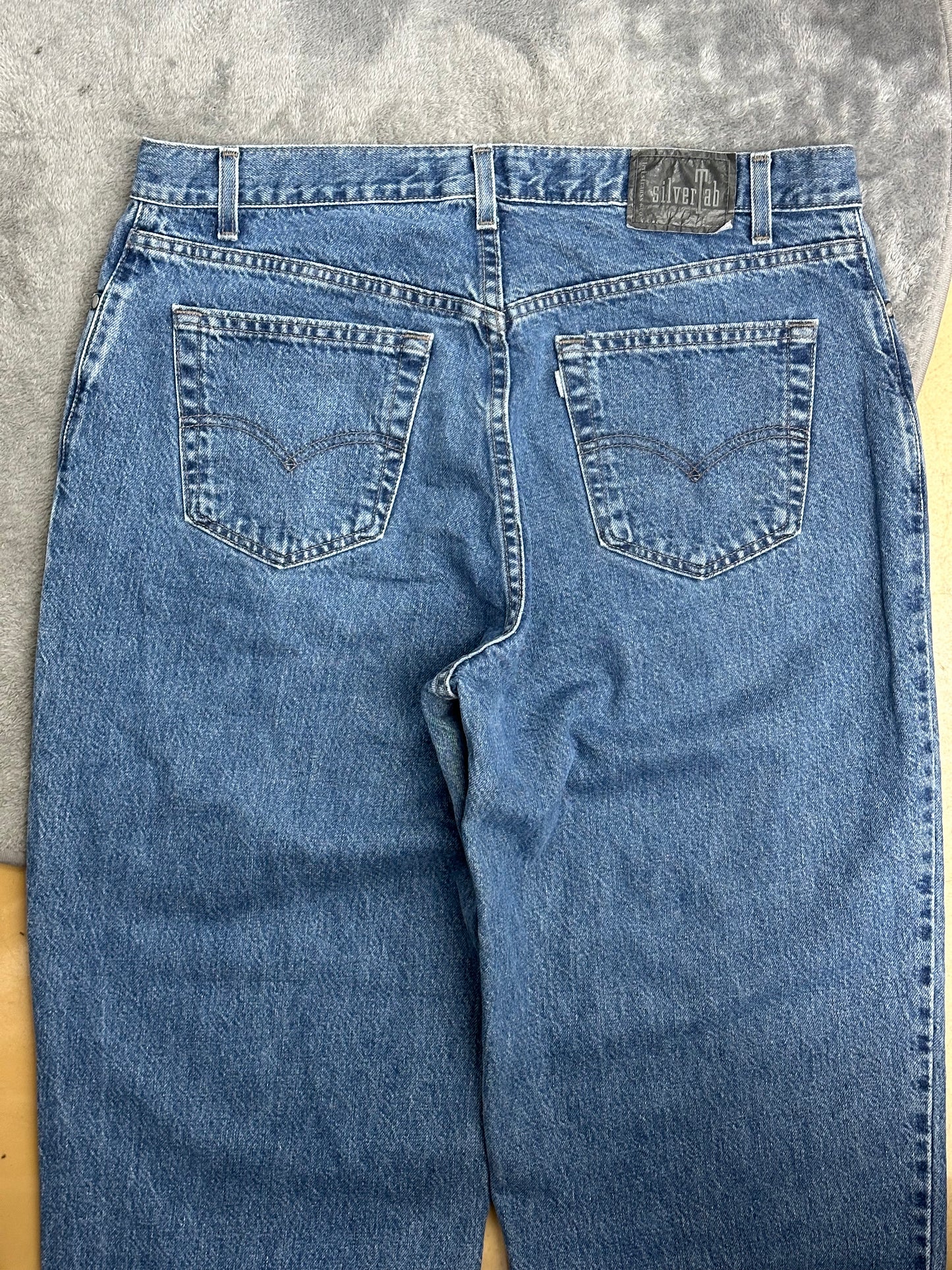 [38x32] 98' Levi's Silvertab Loose Denim Pants