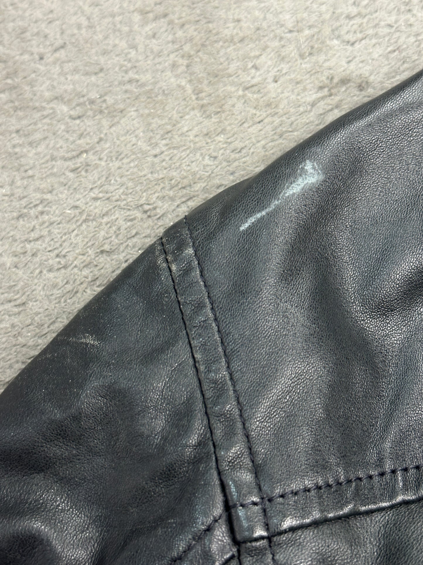 [48] 90s HUGO BOSS Leather Bomber Jacket