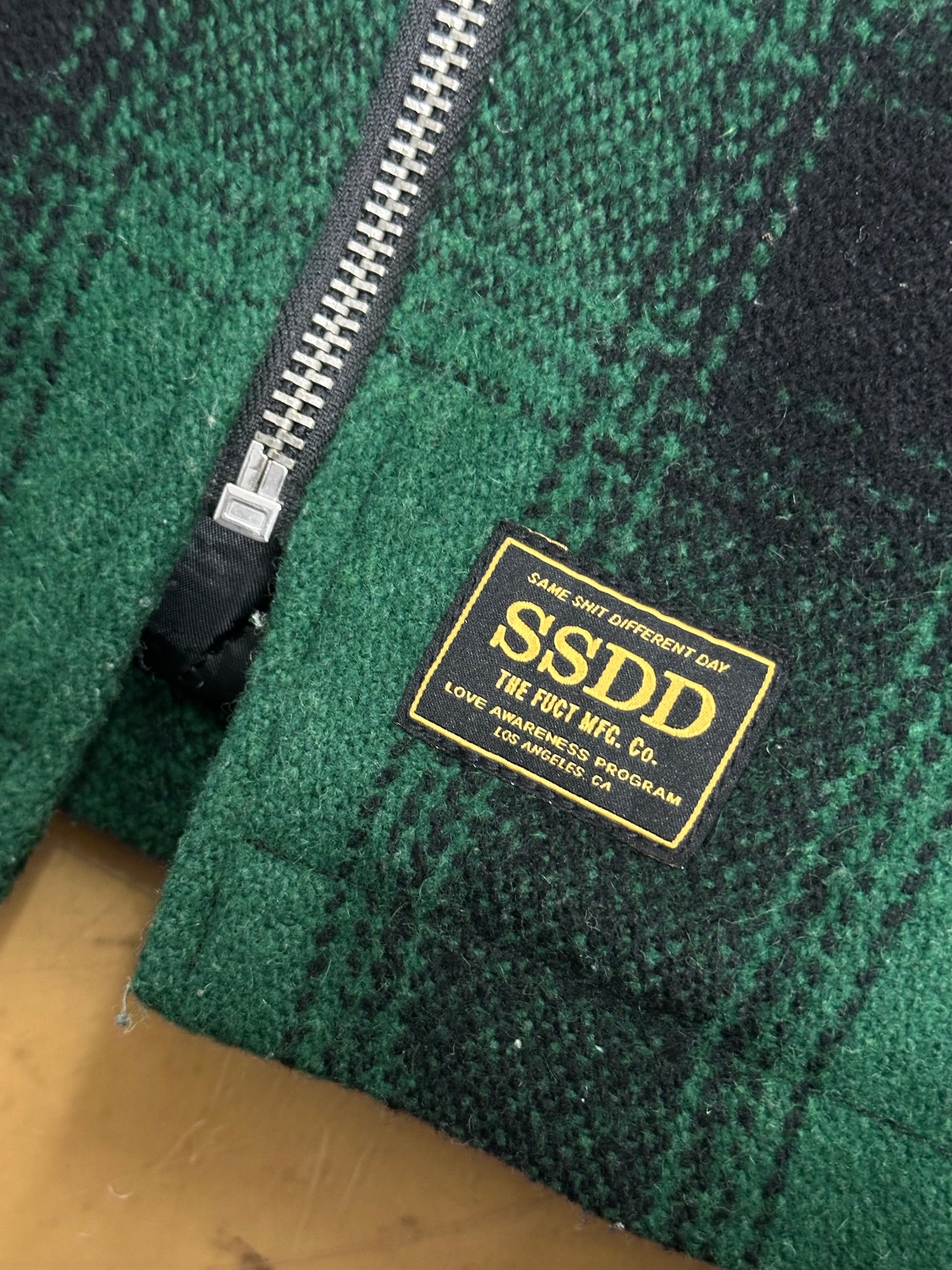 [L] FUCT SSDD Wool Flannel Zip-up Jacket