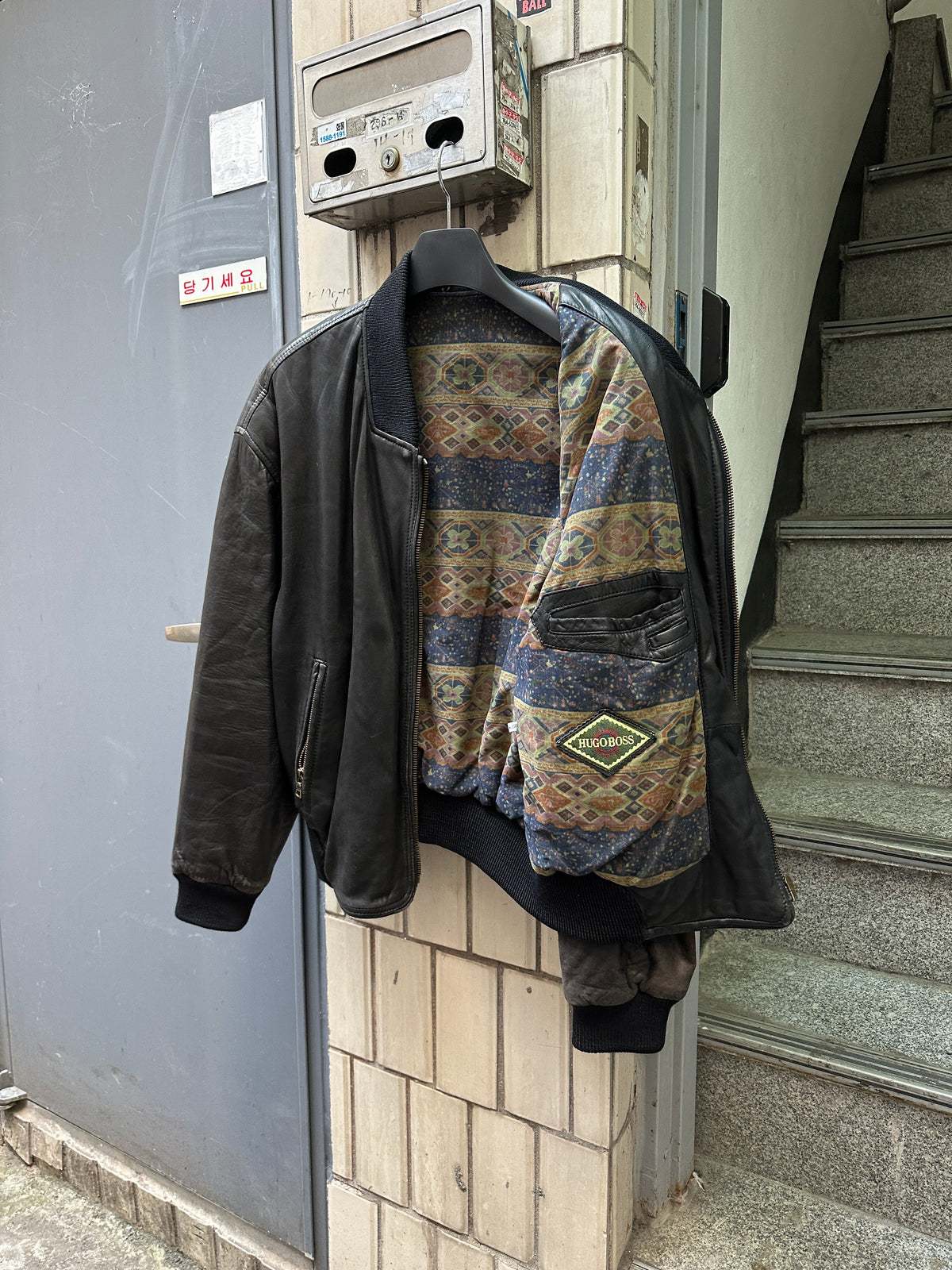 [50] 80s HUGO BOSS Leather Bomber Jacket