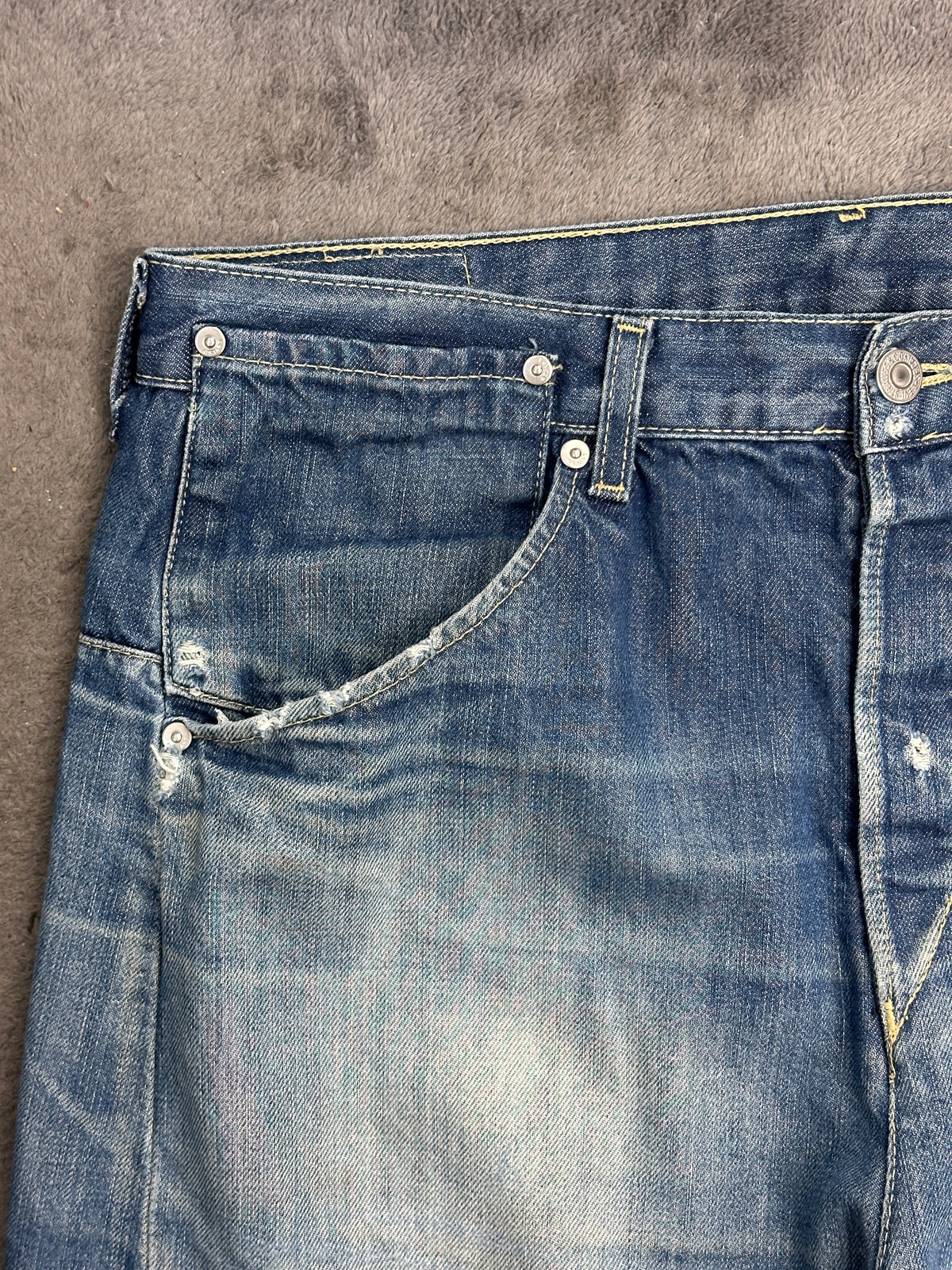 [36x32] 00s Euro Levi's Engineered Jeans