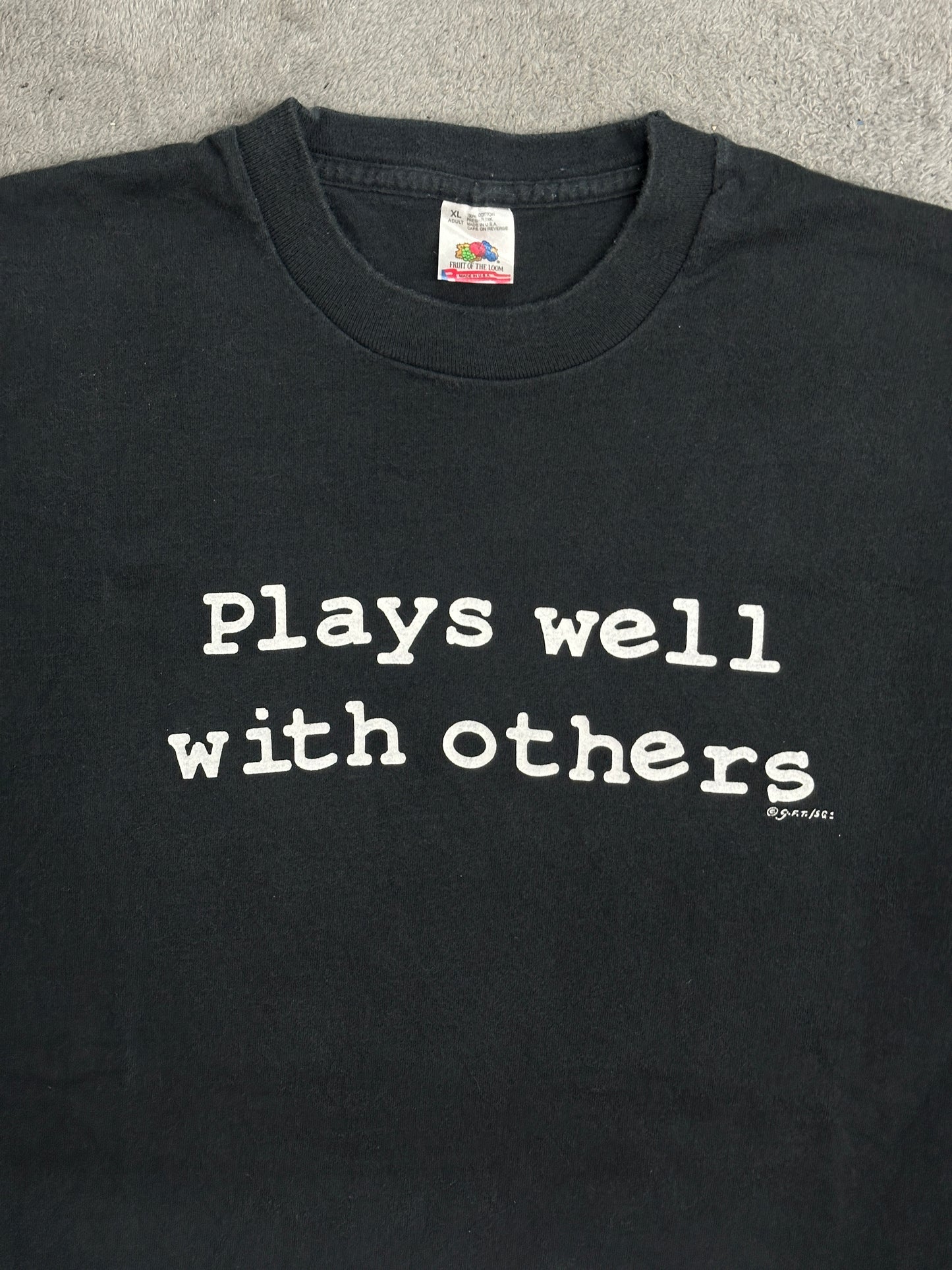 [XL] 90s Plays well with others Tee