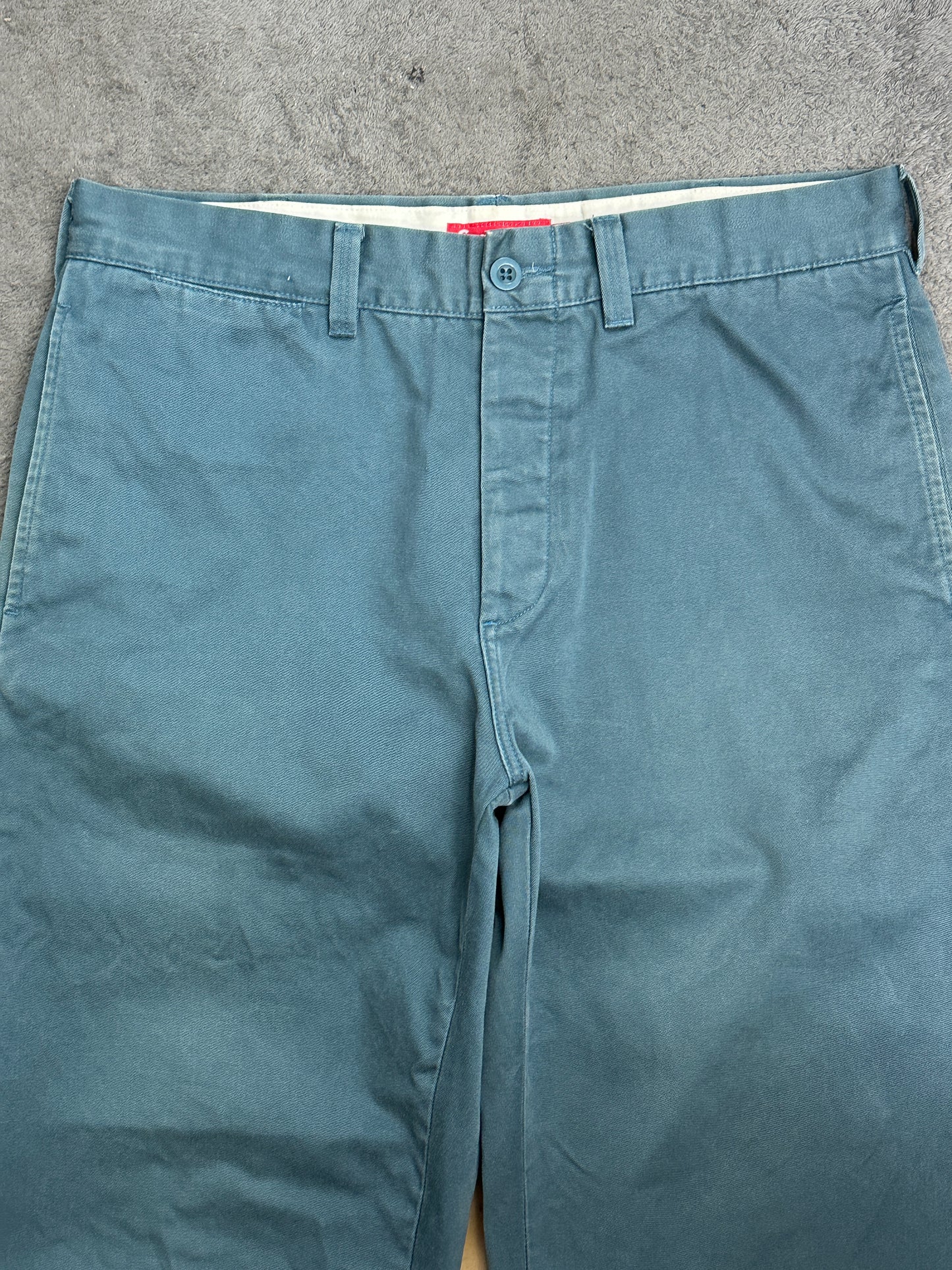 [32] Supreme Pin-up Girl Chino Pants