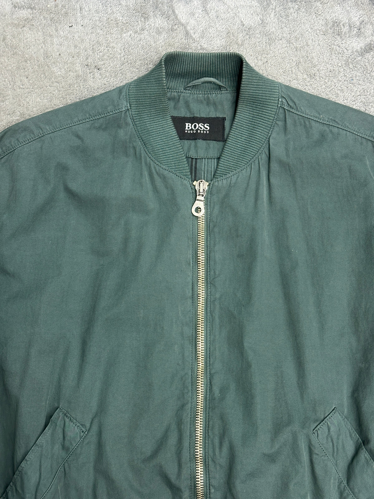 [50] 90s HUGO BOSS Italy Green Bomber Jacket