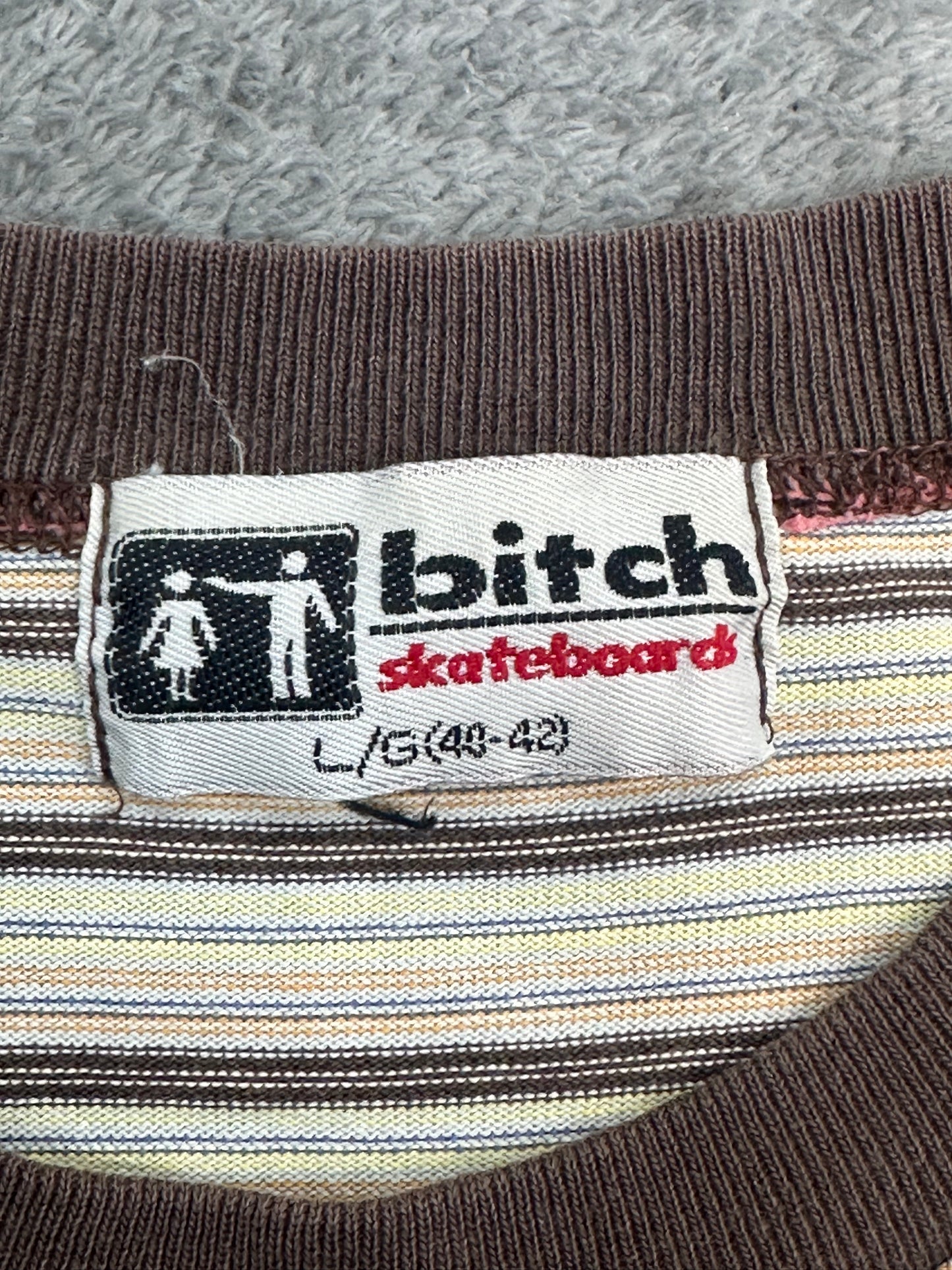 [L] 90s Bitch Skateboards Border Tee