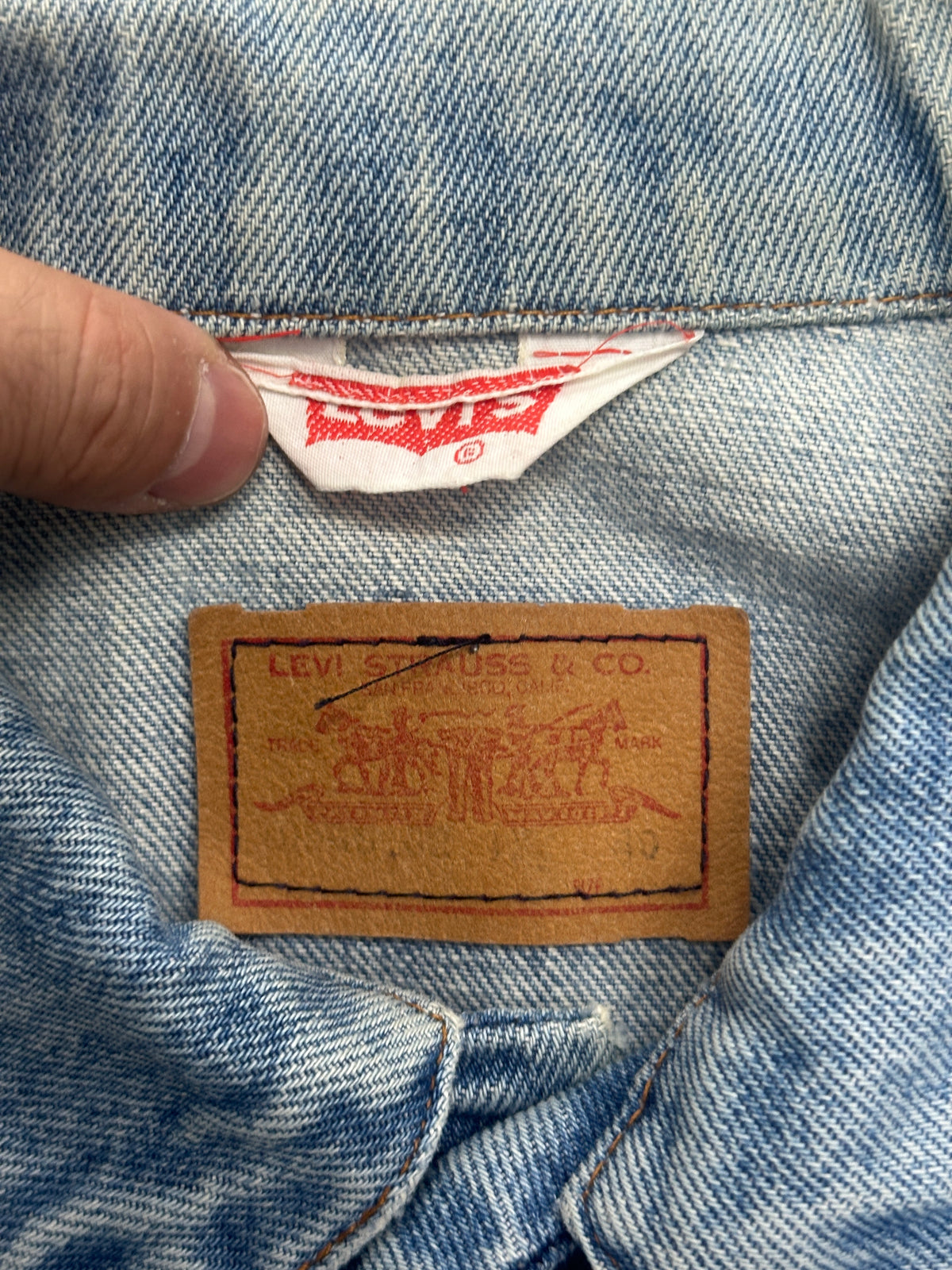 [40] 90s France Levi's Denim Trucker Jacket