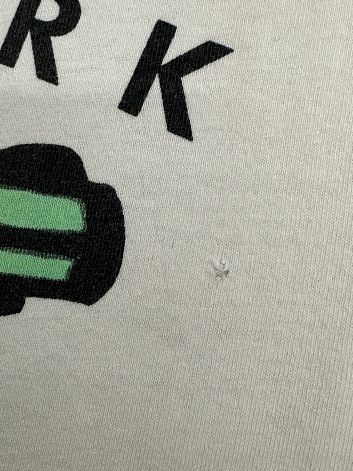 [L] 90s NY It's ain't Kansas Tee