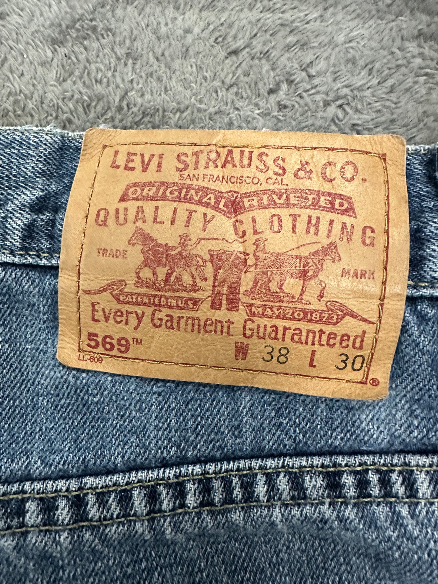 [38x30] 2002' Levi's 569 Denim Pants