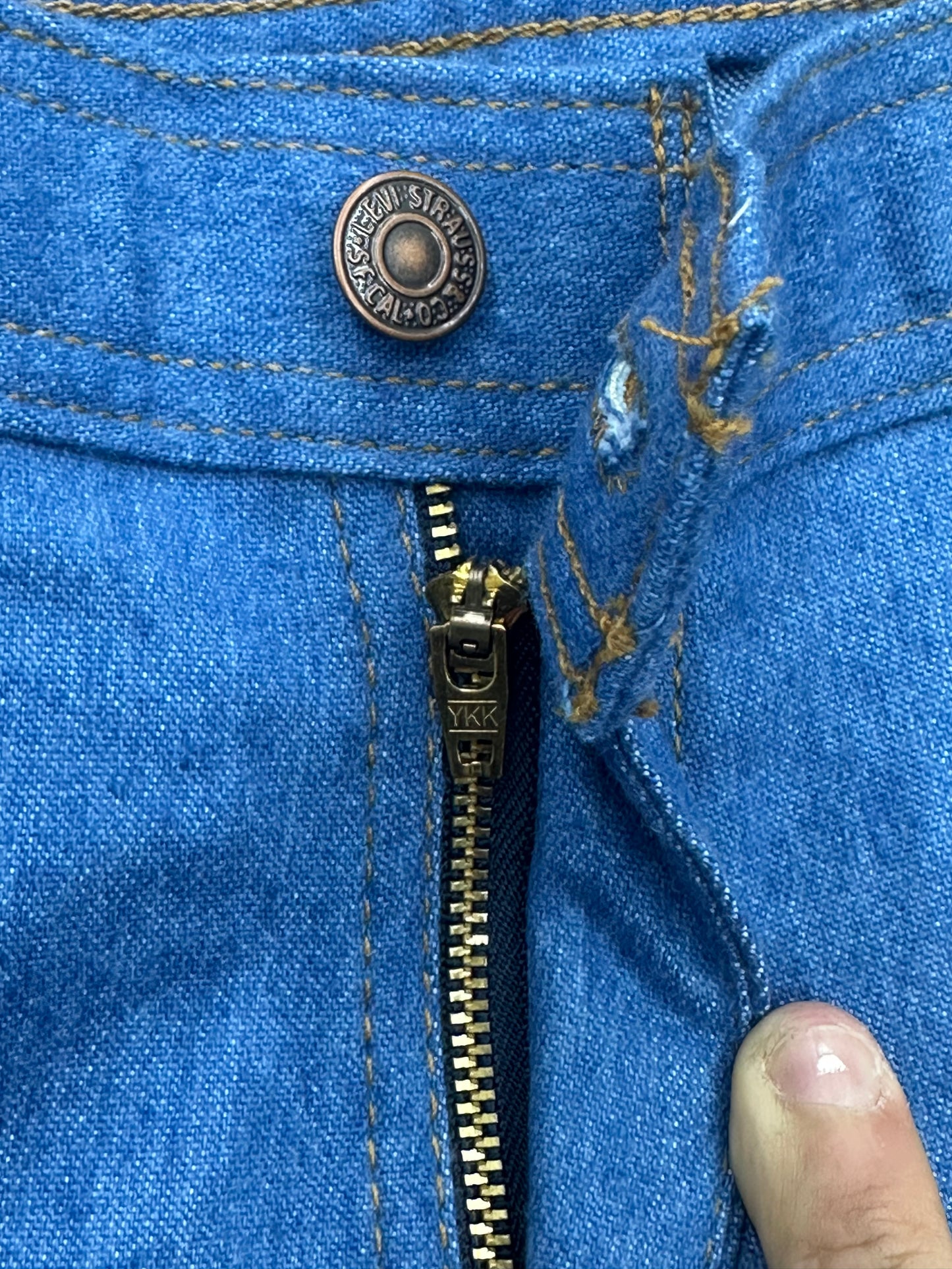 [40x30] 99' Levi's Signature Action Jeans