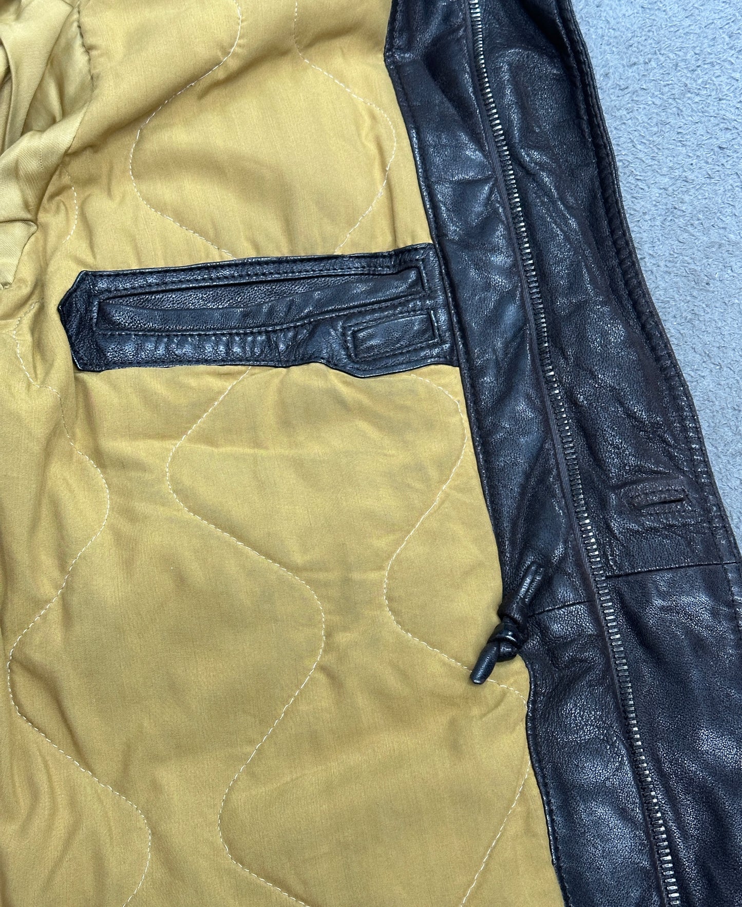 [L] 80s HUGO BOSS Brown Leather Car Coat