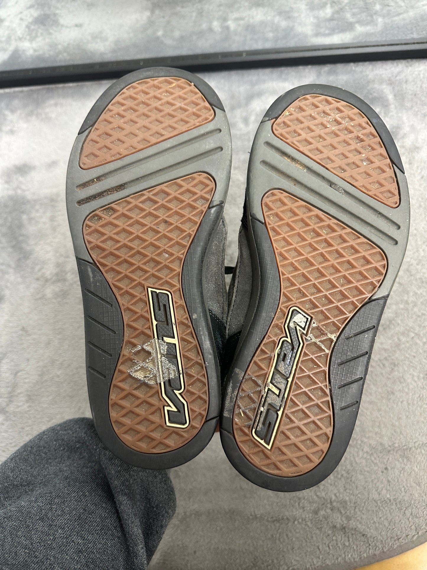 [US 8] 00s Vans Mancini Skateboards Shoes