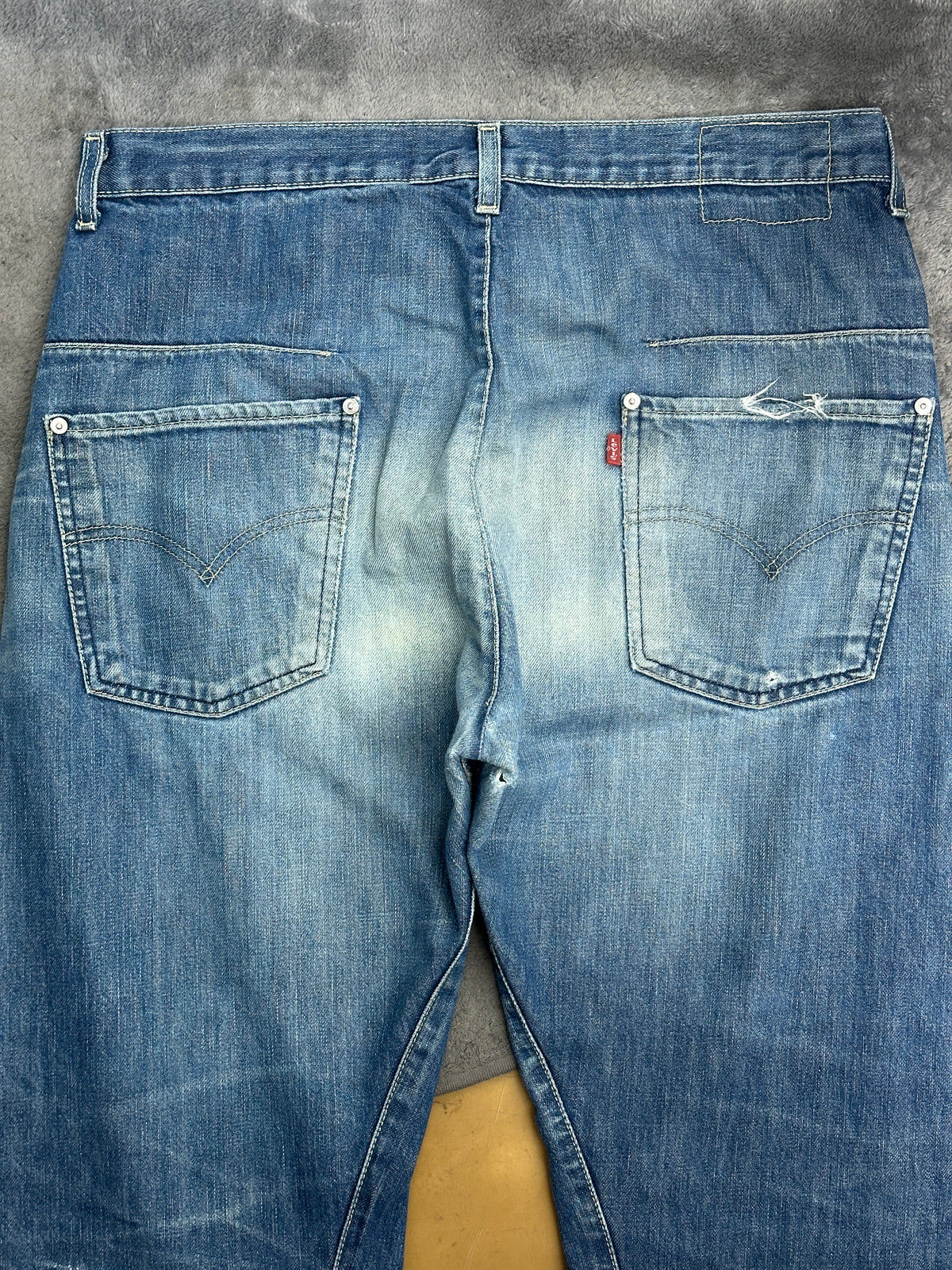 [36x32] 00s Euro Levi's Engineered Jeans