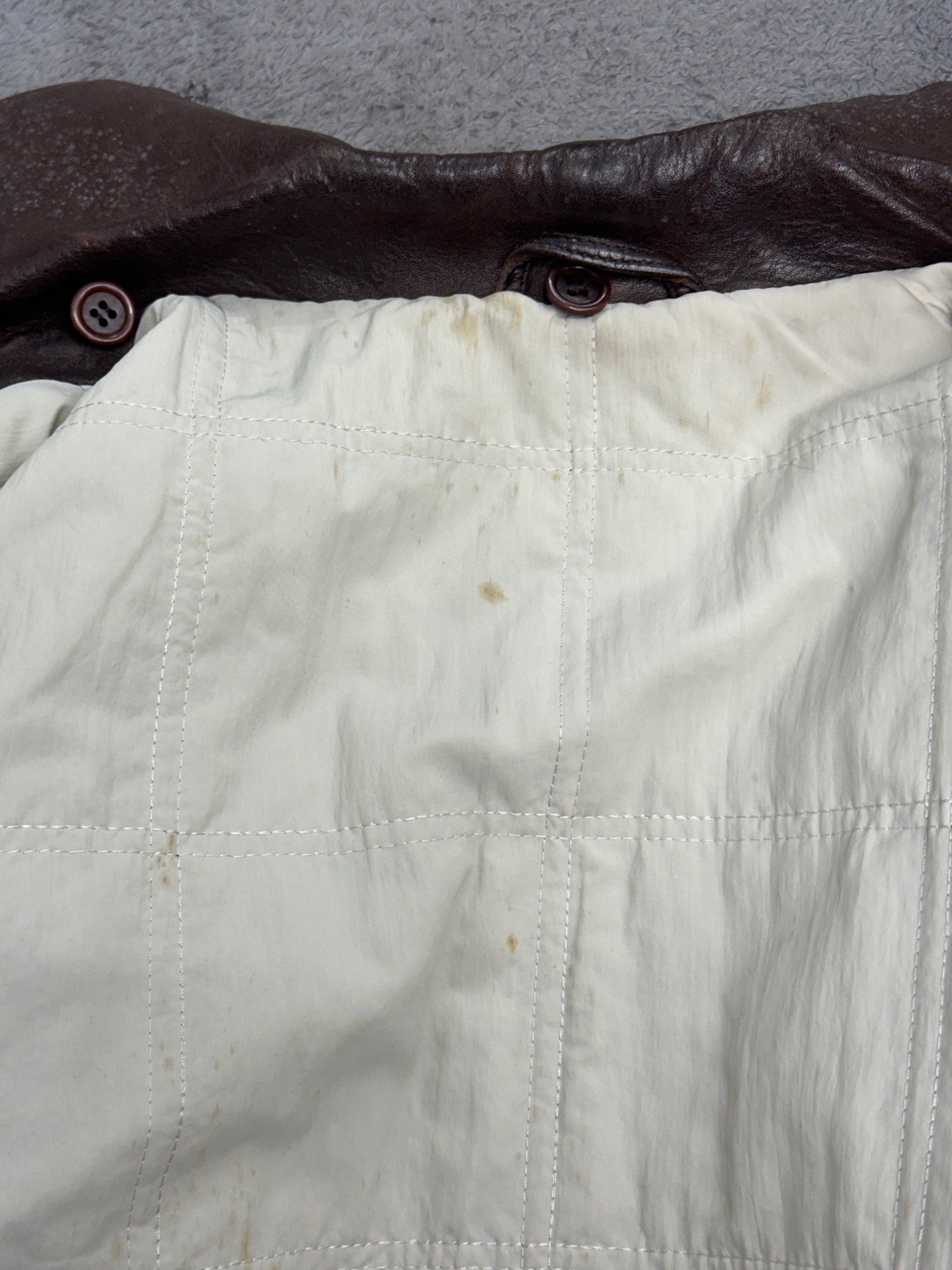 [XL] 90s HUGO BOSS A-2 Leather Jacket