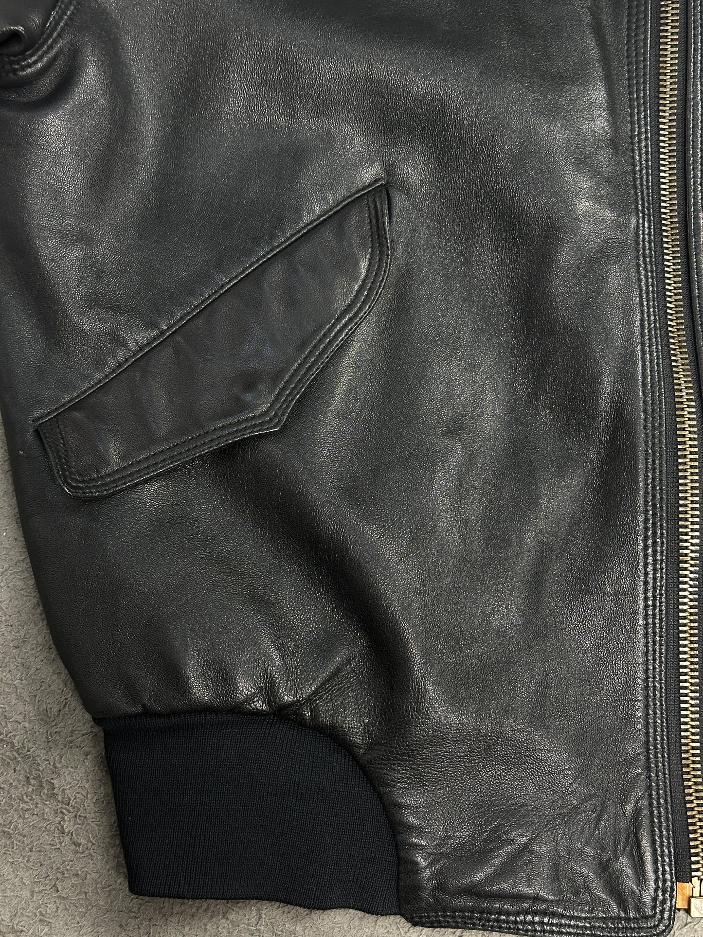 [XL] 90s HUGO BOSS Leather Bomber Jacket