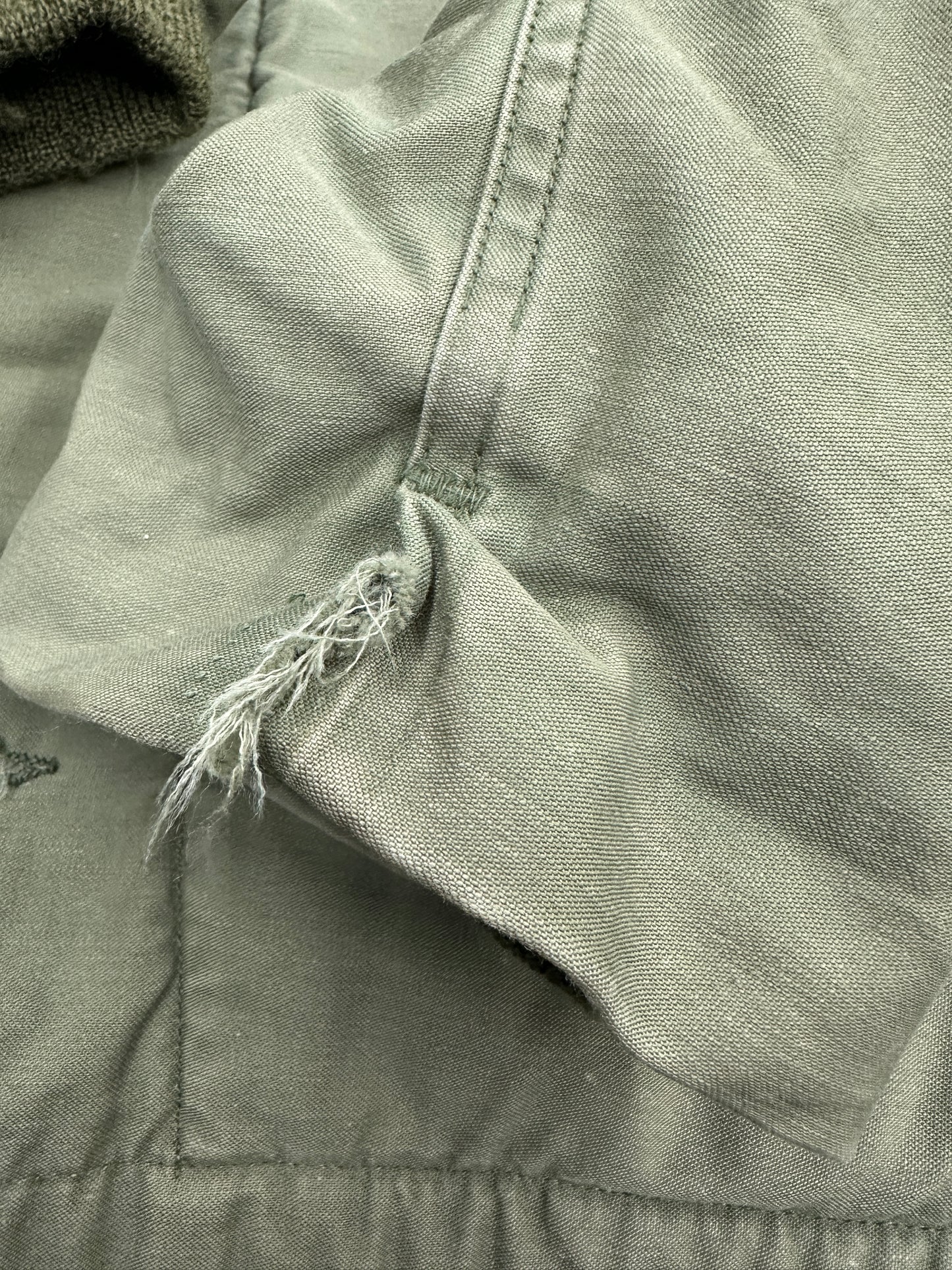 [L] 70s US Navy A-2 Deck Jacket