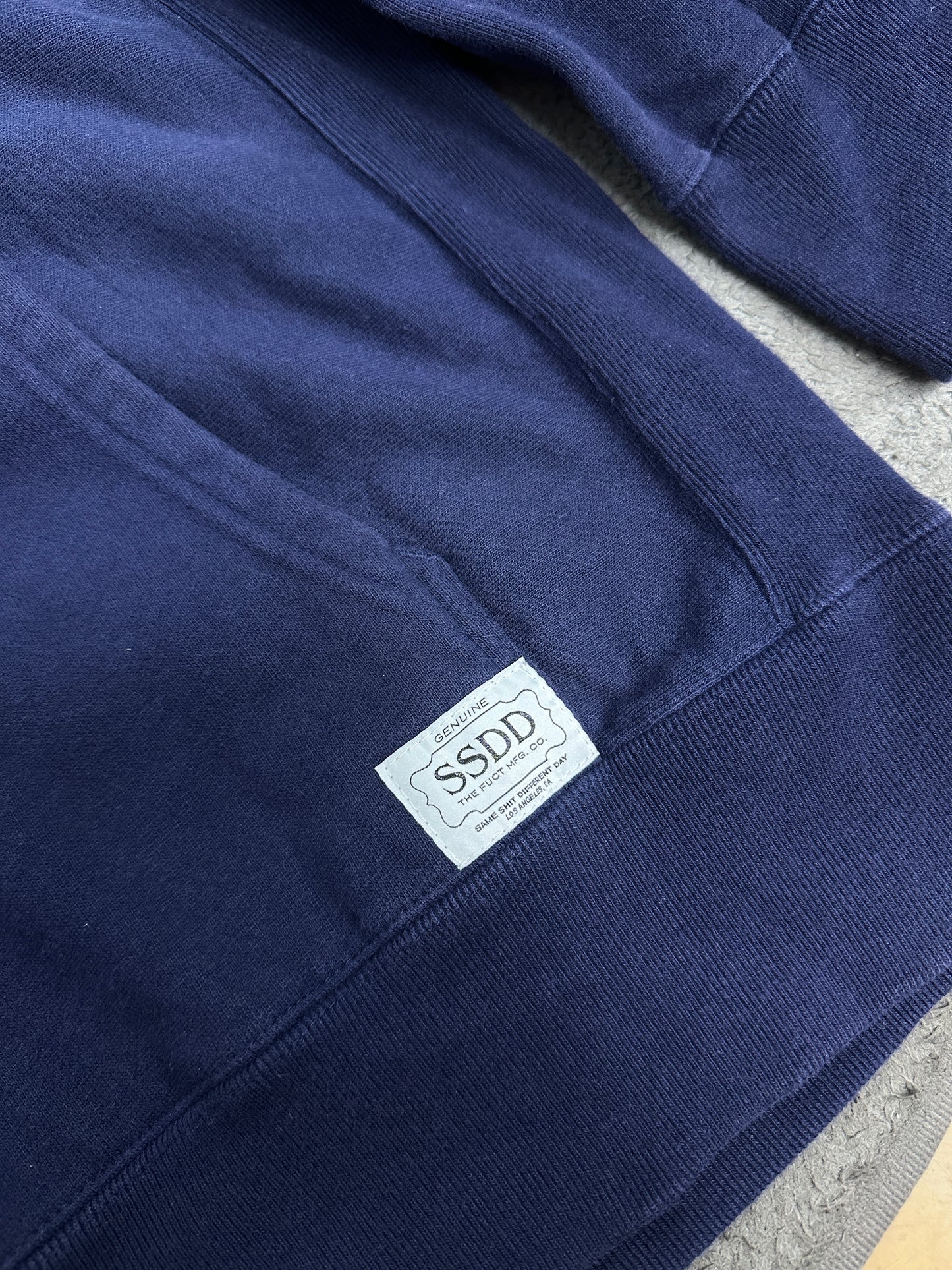 [L] FUCT SSDD Bar Logo Hoodie