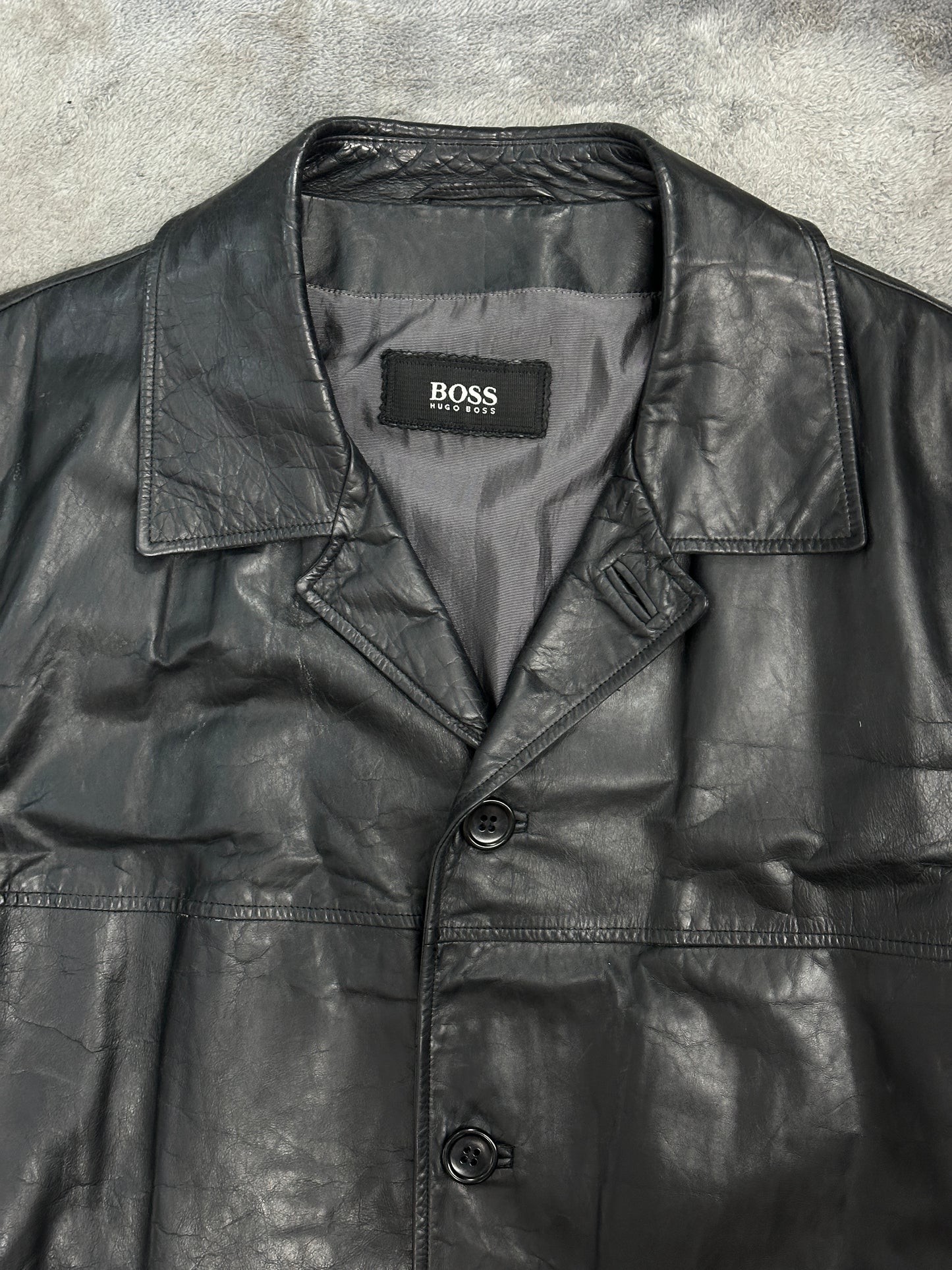 [56] 00s HUGO BOSS Calf Leather Coat