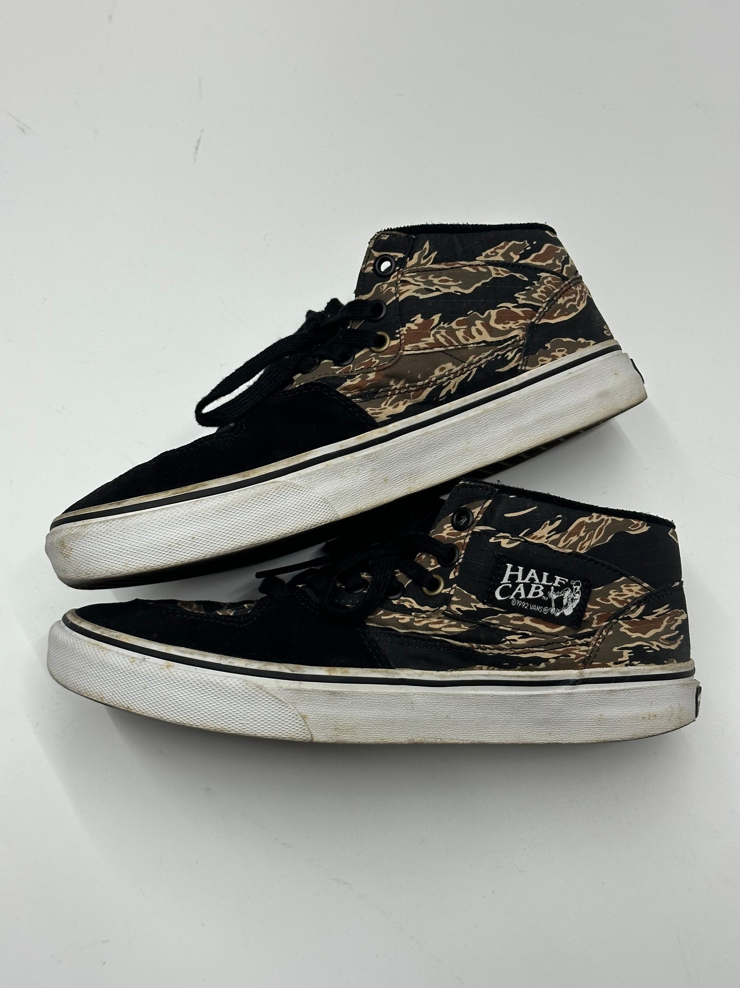 [US 8] Vans HALF CAB tiger camo