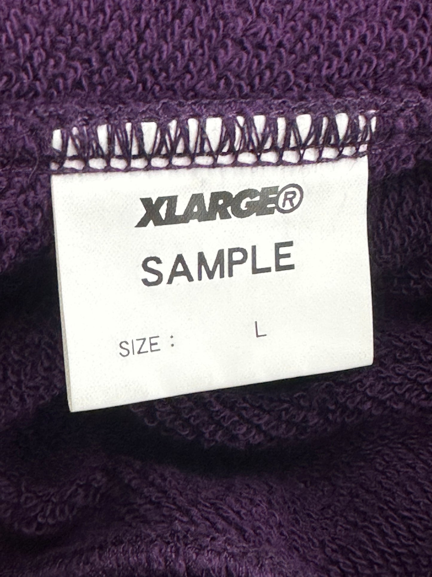 [L] X-LARGE Logo Sweatshirt