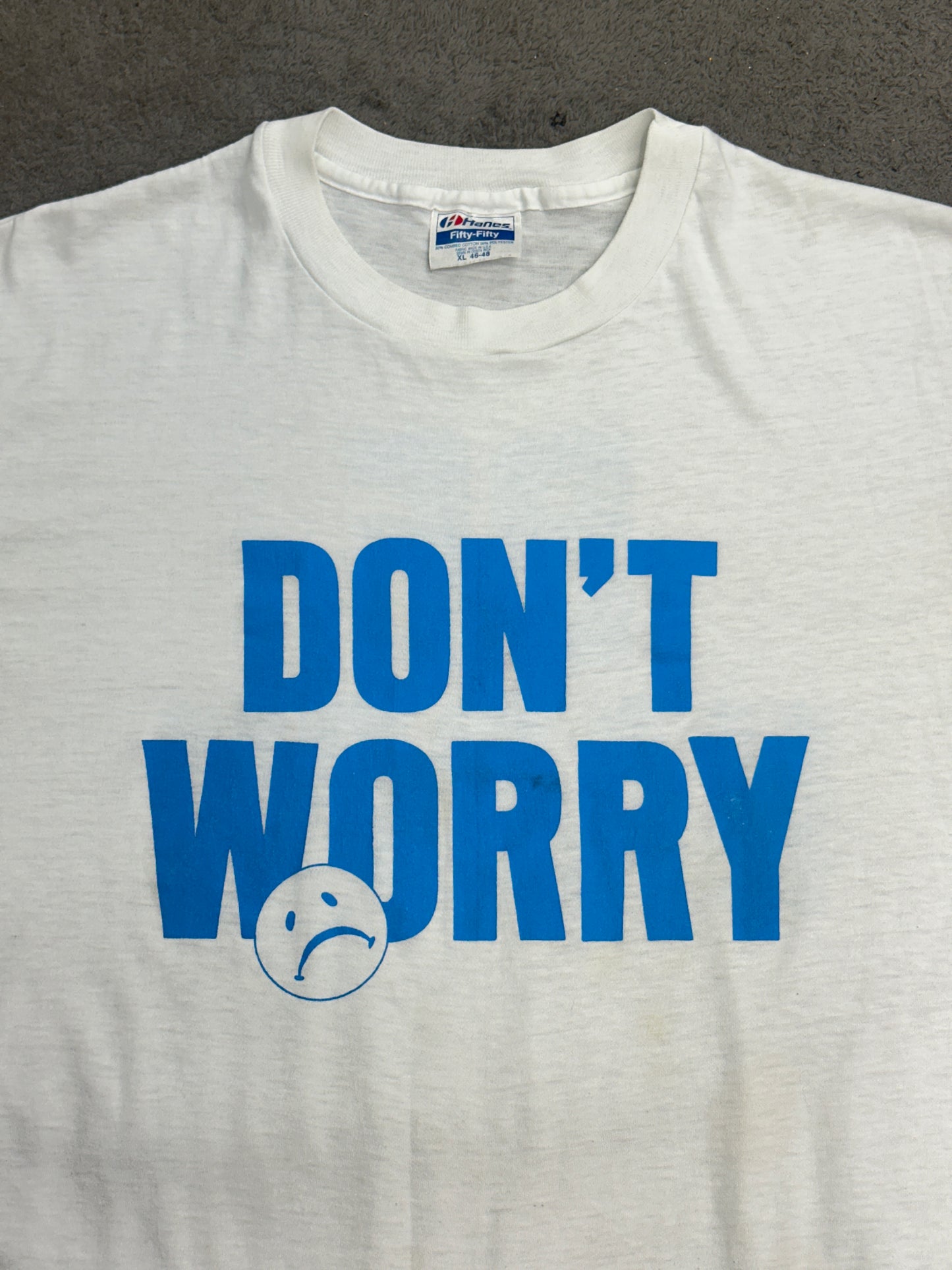 [L] 80s DON'T WORRY, BE HAPPY Tee