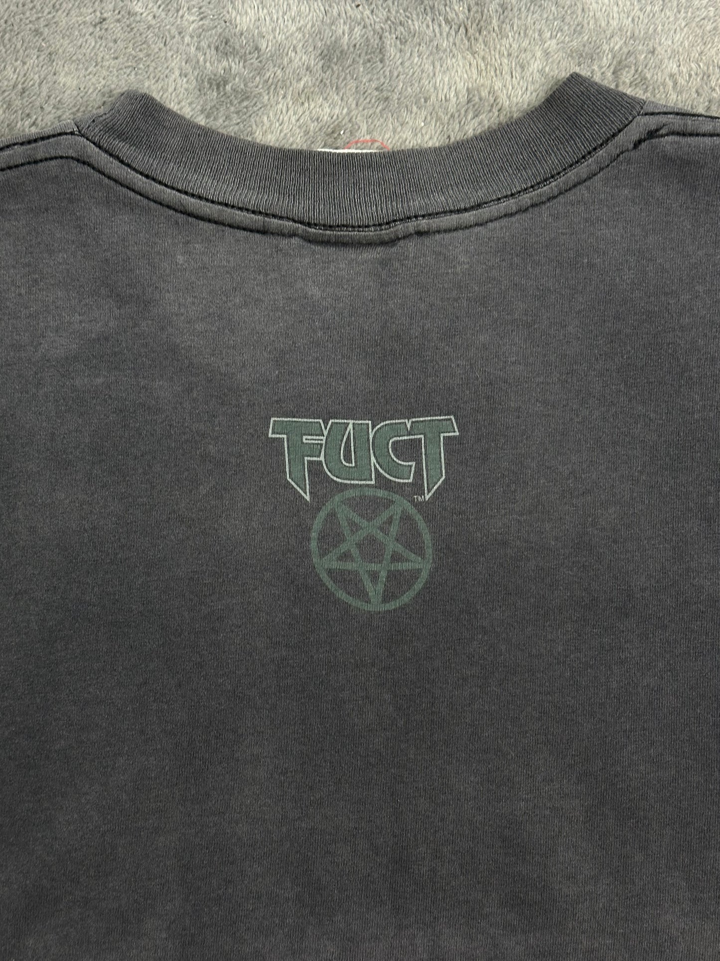 [M] Early 90s FUCT HESSIAN Kiss Parody Tee