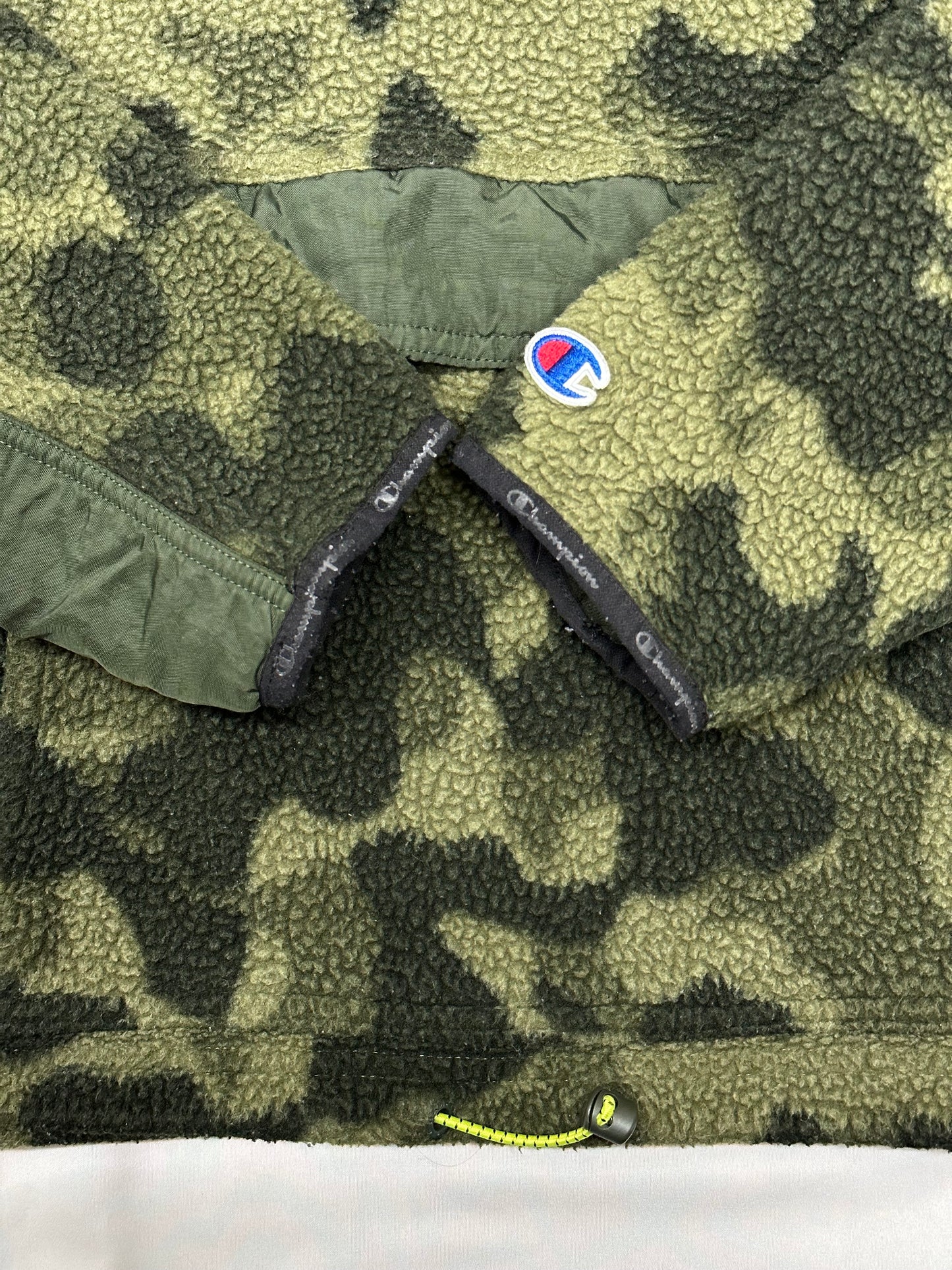 [XL] Champion Camo Hood Fleece